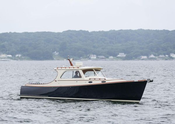 Hinckley Picnic Boat EP image