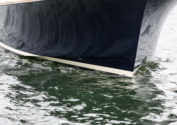 Hinckley Picnic Boat EP image