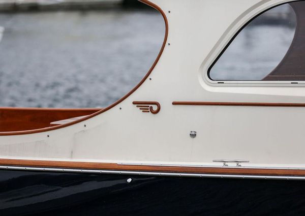 Hinckley Picnic Boat EP image