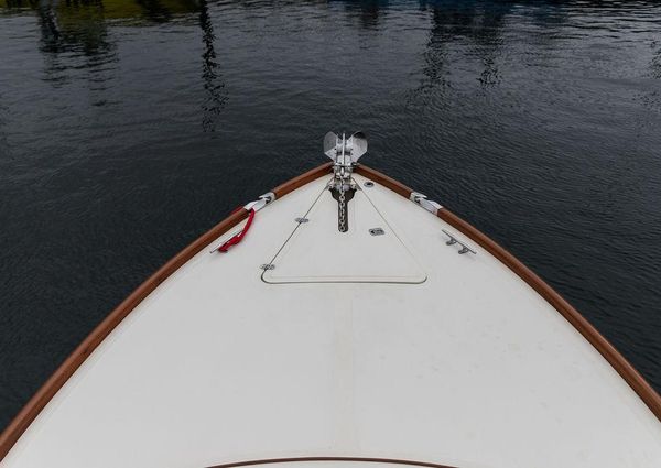 Hinckley Picnic Boat EP image