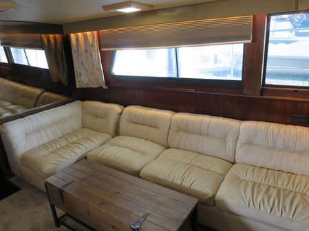 Hatteras 40-DOUBLE-CABIN image