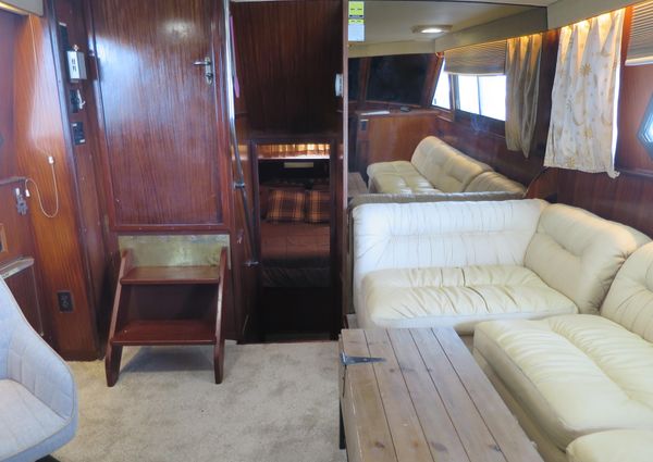 Hatteras 40-DOUBLE-CABIN image