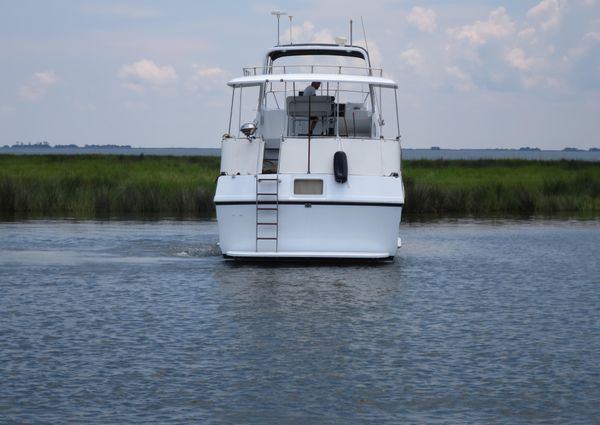 Hatteras 40-DOUBLE-CABIN image