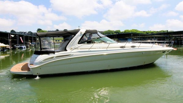 Sea Ray 380 Sundancer image