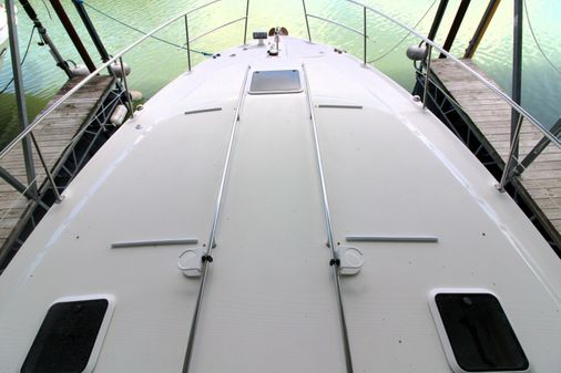 Sea Ray 380 Sundancer image