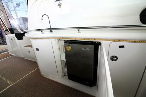 Sea Ray 380 Sundancer image