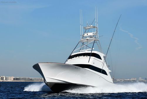 American Custom Enclosed Flybridge image