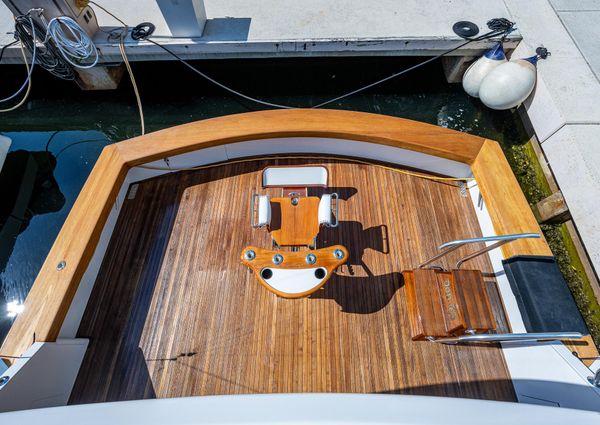 American Custom Enclosed Flybridge image