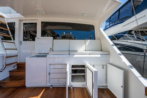 American Custom Enclosed Flybridge image