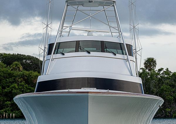 American Custom Enclosed Flybridge image