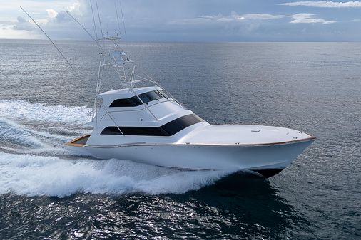 American Custom Enclosed Flybridge image