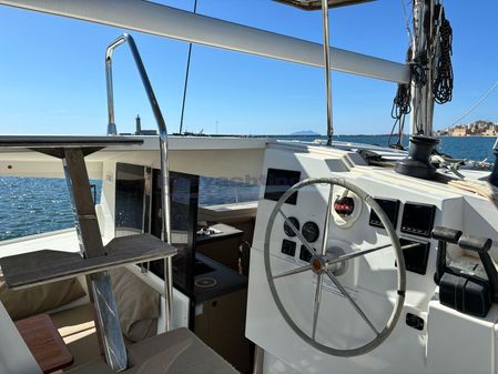 Fountaine Pajot Lucia 40 image