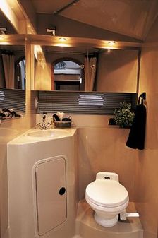 Cruisers Yachts 375 Motoryacht image