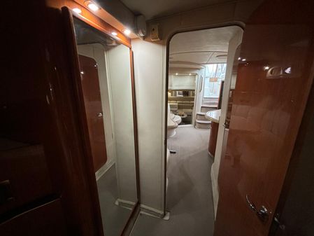 Sea Ray 400 Sundancer image