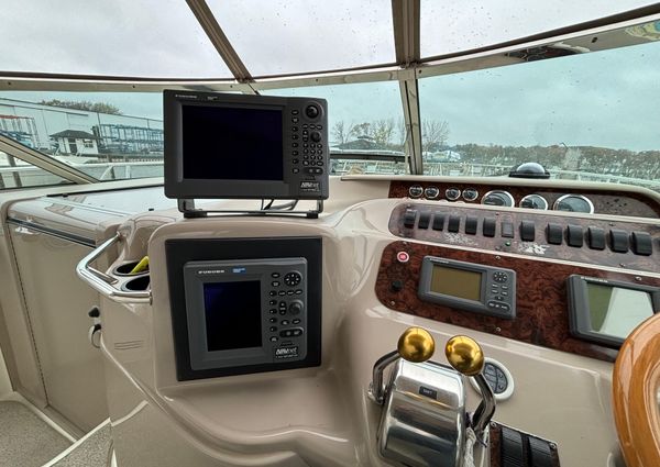 Sea Ray 400 Sundancer image