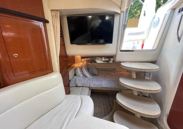 Sea Ray 320 Sundancer image