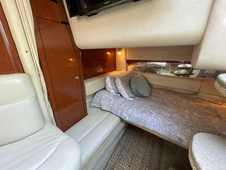 Sea Ray 320 Sundancer image