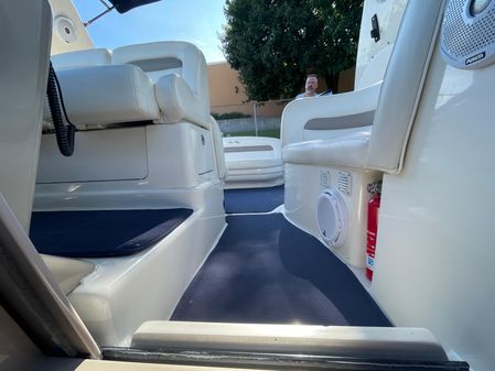 Sea Ray 320 Sundancer image