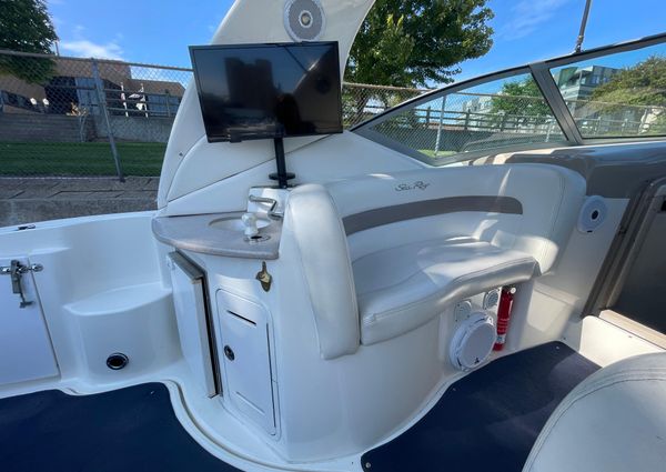 Sea Ray 320 Sundancer image