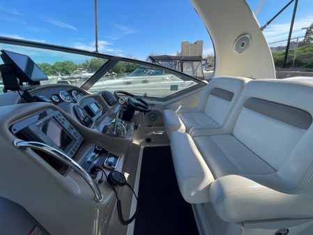 Sea Ray 320 Sundancer image