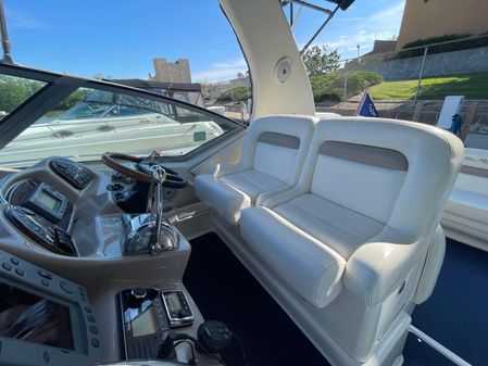 Sea Ray 320 Sundancer image