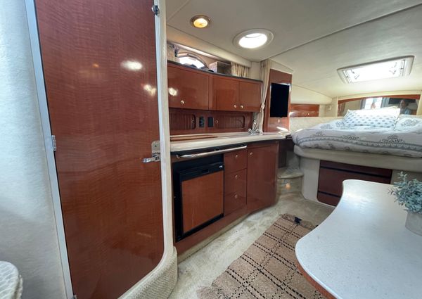 Sea Ray 320 Sundancer image