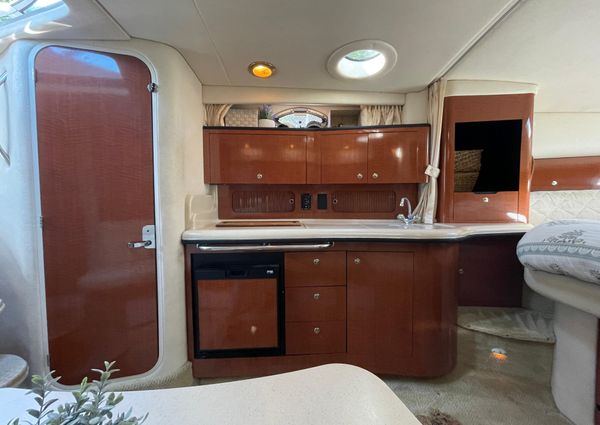 Sea Ray 320 Sundancer image