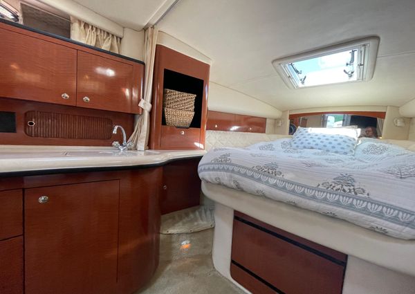 Sea Ray 320 Sundancer image