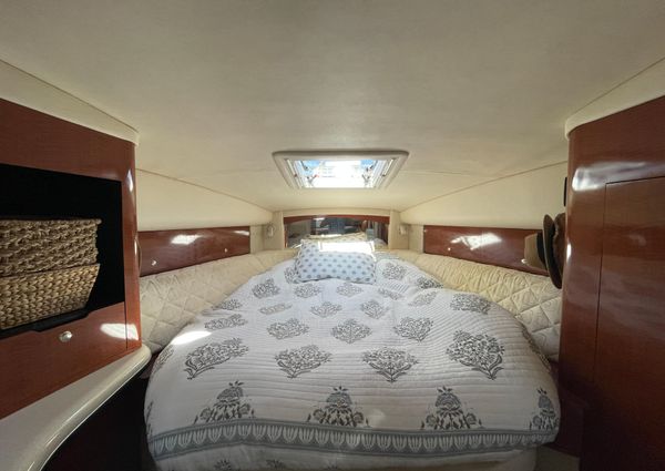 Sea Ray 320 Sundancer image