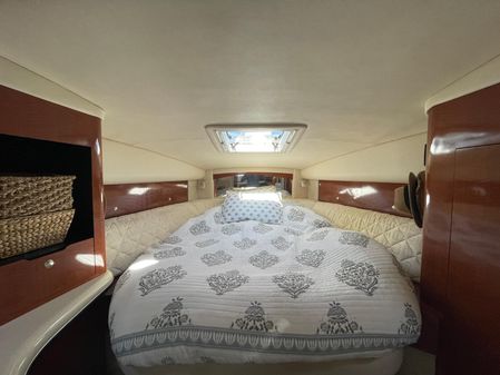 Sea Ray 320 Sundancer image