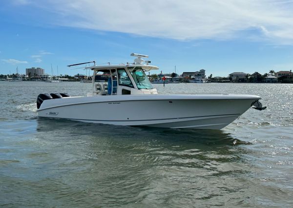 Boston Whaler 350 Outrage image