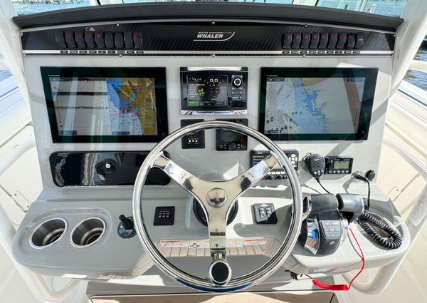 Boston Whaler 350 Outrage image