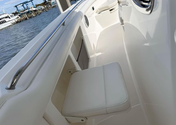 Boston Whaler 350 Outrage image