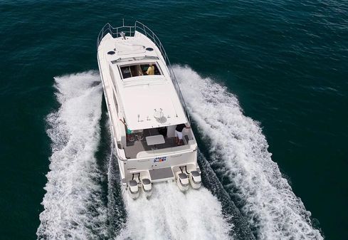 Mares 47 Outboard Express image