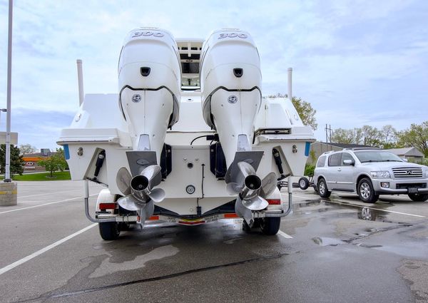 Boston Whaler 280 Outrage image