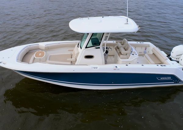 Boston Whaler 280 Outrage image