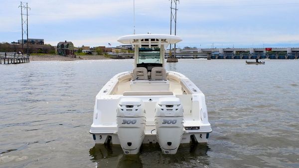 Boston Whaler 280 Outrage image