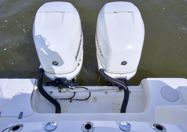 Boston Whaler 280 Outrage image