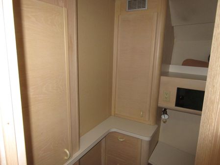 Silverton 46-AFT-CABIN image