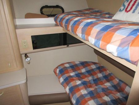 Silverton 46-AFT-CABIN image