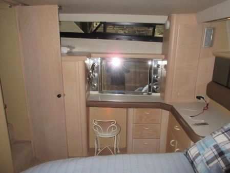 Silverton 46-AFT-CABIN image