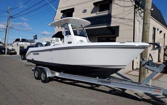 Everglades 255 Center Console 