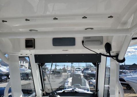 Everglades 255-CENTER-CONSOLE image