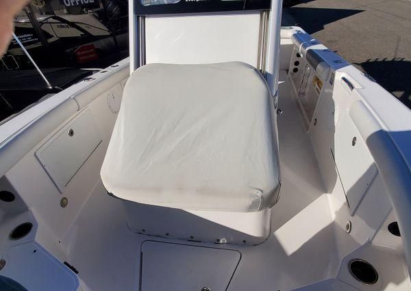 Everglades 255-CENTER-CONSOLE image