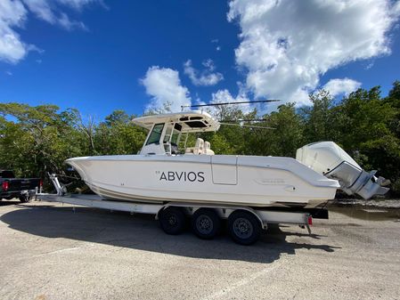 Boston Whaler 330 Outrage image