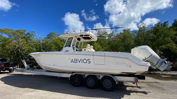 Boston Whaler 330 Outrage