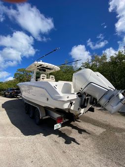 Boston Whaler 330 Outrage image