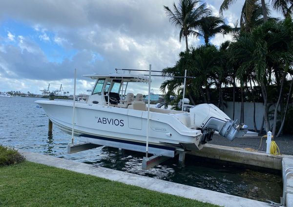 Boston Whaler 330 Outrage image