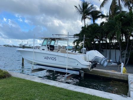 Boston Whaler 330 Outrage image