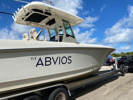 Boston Whaler 330 Outrage image